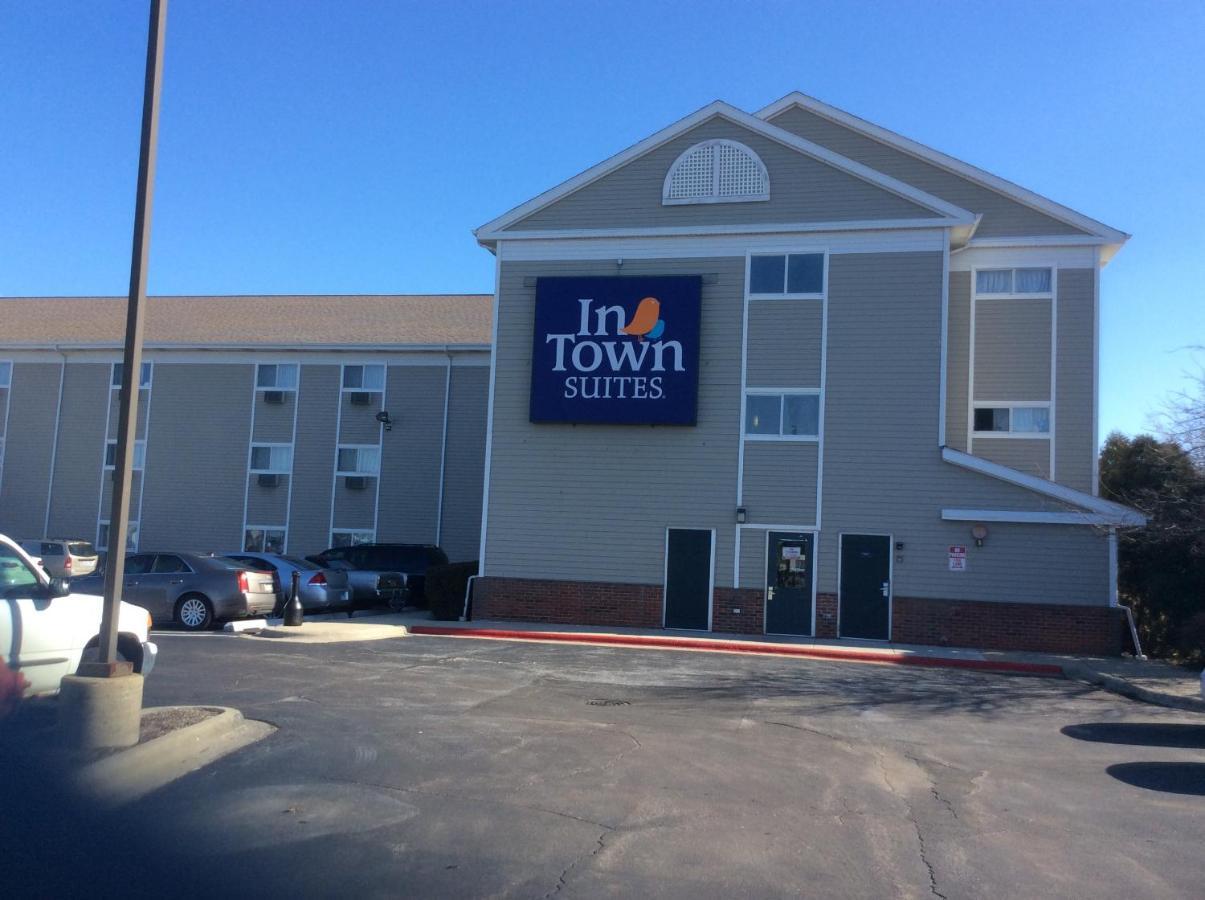 Intown Suites Extended Stay Chicago Il - Elk Grove O'Hare Elk Grove Village Exterior photo